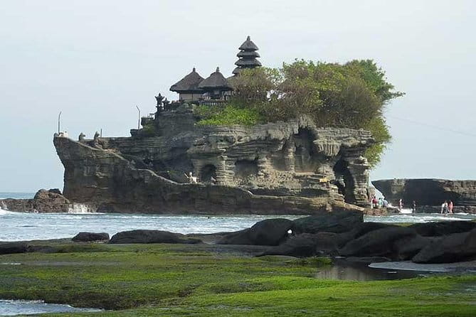 West Nusa Penida Day Trip - Lunch in the middle of the island route