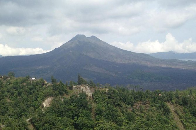 Wonderful 3 Days of Bali Private Guided Tour All Inclusive - Day one: Ubud culture, Mount Batur, and warm springs