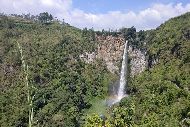 Wonderful 7 Days North Sumatra Tour (Include: 2 Days 1 Night Jungle Trekking) - Day 4: Mount Sibayak and a long soak