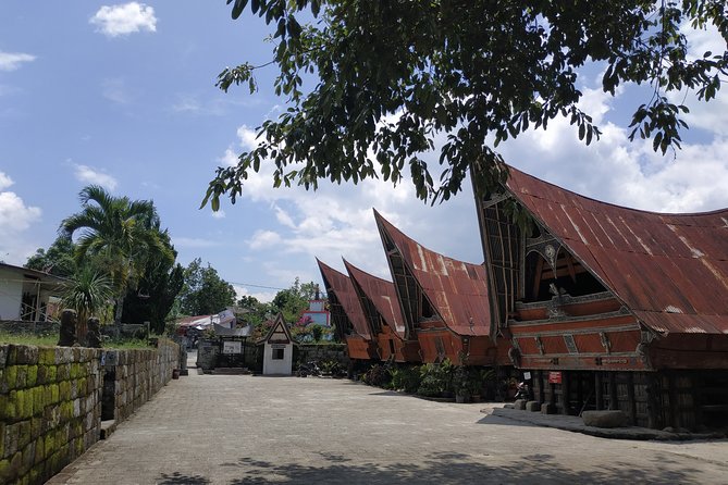Wonderful 7 Days North Sumatra Tour (Include: 2 Days 1 Night Jungle Trekking) - Day 7: Parapat, Pematang Siantar, and Medan