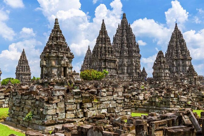 Yogyakarta: Borobudur Climb-up & Prambanan Day Trip All Inclusive - Should you book the Borobudur and Prambanan day trip?