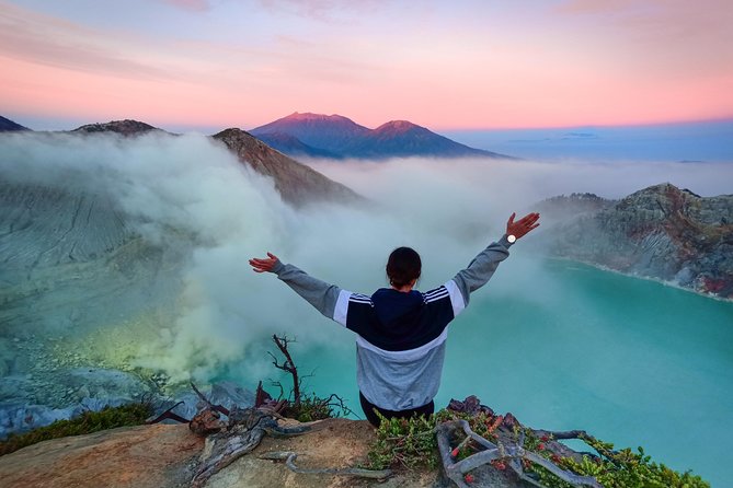 Yogyakarta Bromo Ijen Bali Tour (5d4n) - Ijen Crater and the blue fire warning