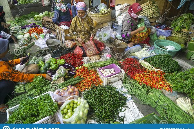 Yogyakarta Cooking Class and Market Tour - Seeing rice grow before you cook it